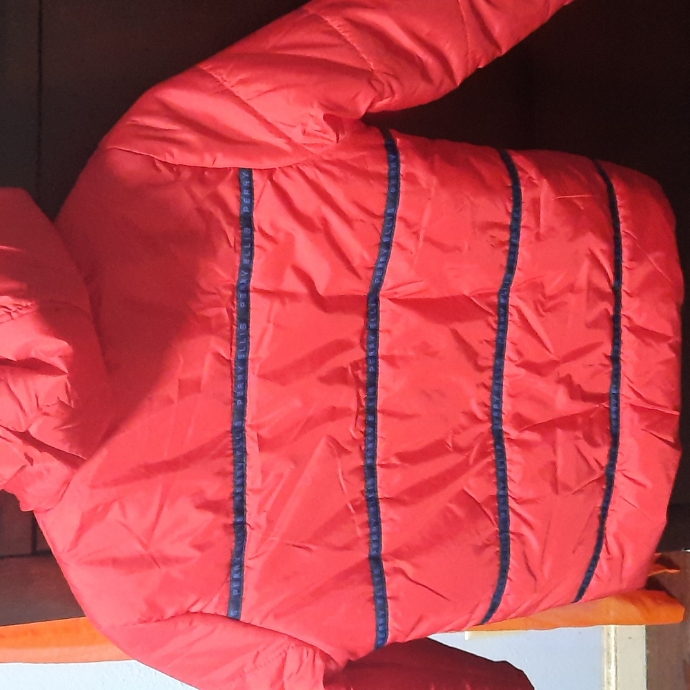 Red Perry Ellis bubble coat with hood - Picture 4 of 4
